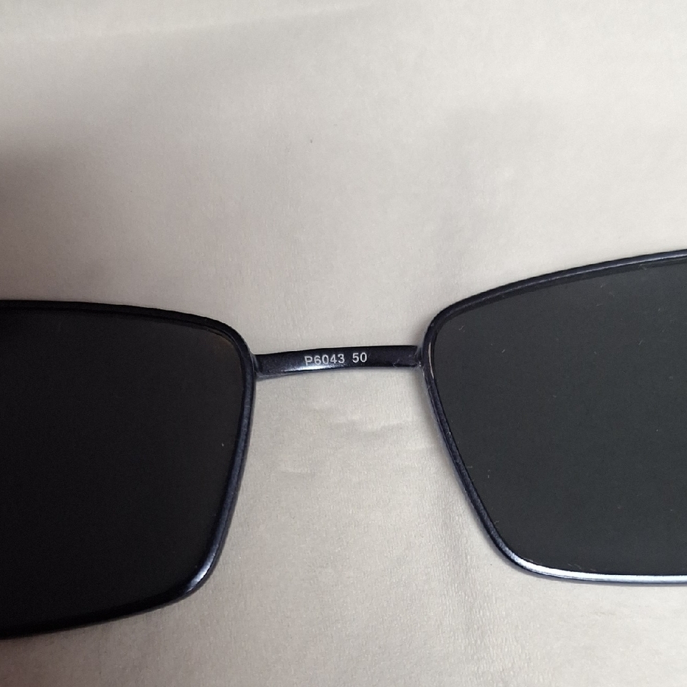 Black Rectangular Sunglasses - image 3